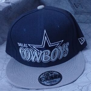 Dallas Cowboys New Era 9fifty snapback hat. Brand new